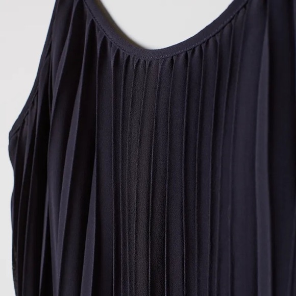 H&M Ankle Length Navy Pleated Dress - Picture 3 of 9